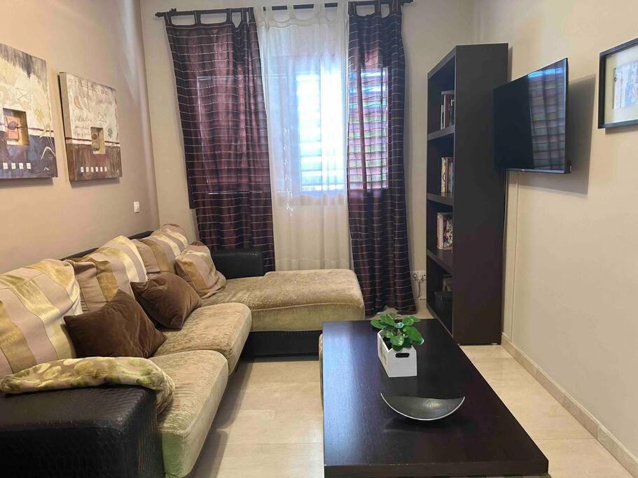 Modern 5-Bedroom Villa With Pool Montequinto المظهر الخارجي الصورة