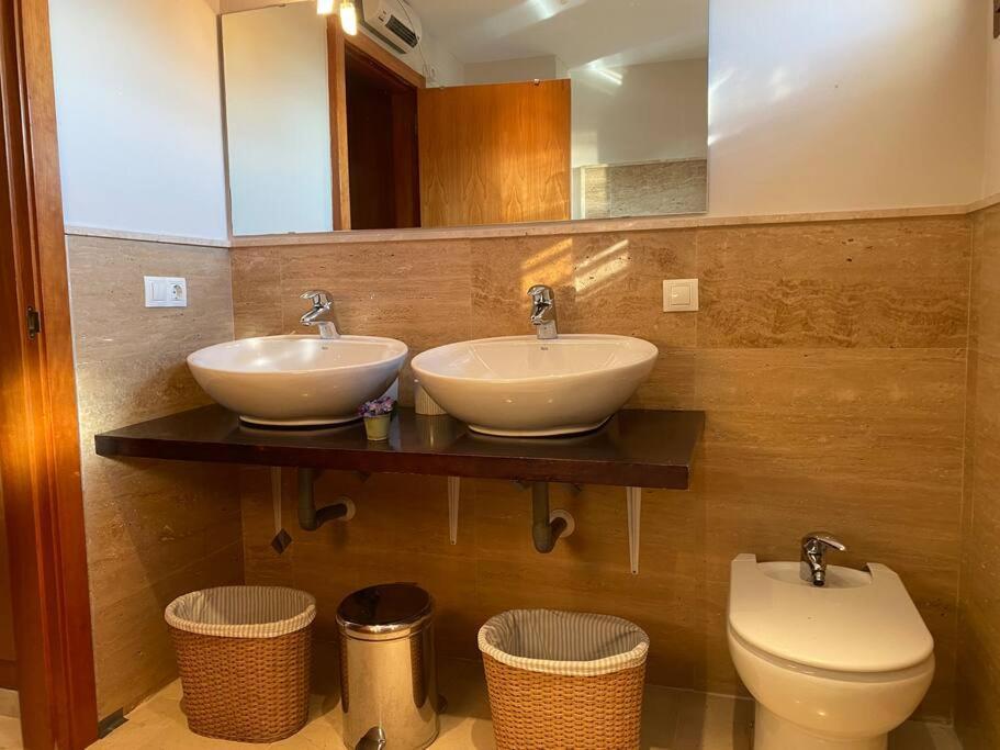 Modern 5-Bedroom Villa With Pool Montequinto المظهر الخارجي الصورة