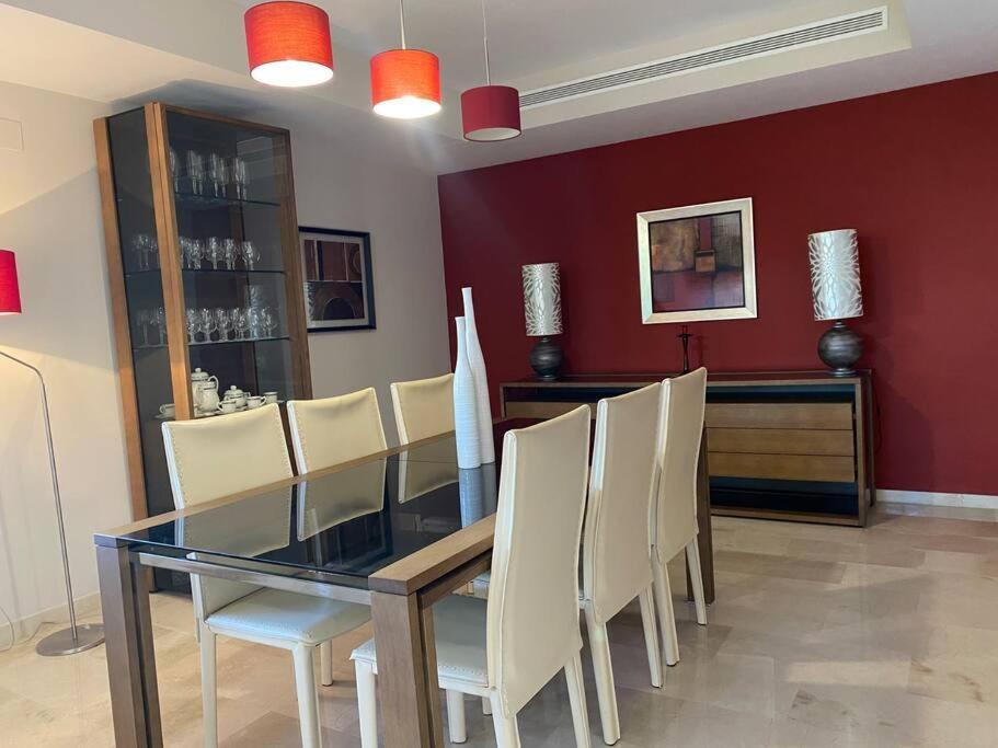 Modern 5-Bedroom Villa With Pool Montequinto المظهر الخارجي الصورة