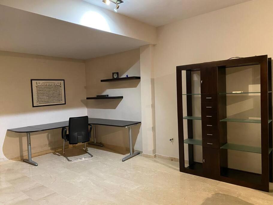 Modern 5-Bedroom Villa With Pool Montequinto المظهر الخارجي الصورة